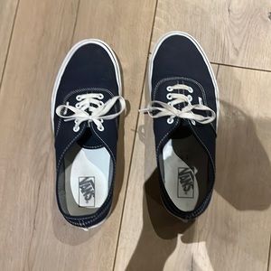 vans shoes size 11.5 mens